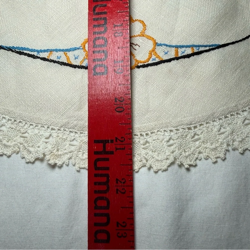 Vintage Linen Cross Stitch Oval Table Floral Basket 28”x21.5” Basket Of Flowers
